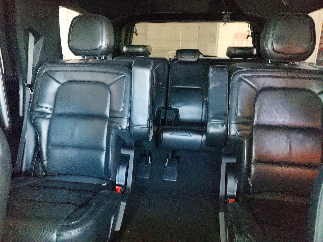 2019 LINCOLN NAVIGATOR RESERVE photo 10