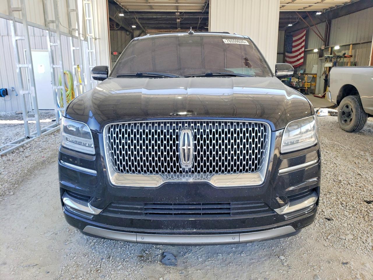 2019 LINCOLN NAVIGATOR RESERVE photo 5