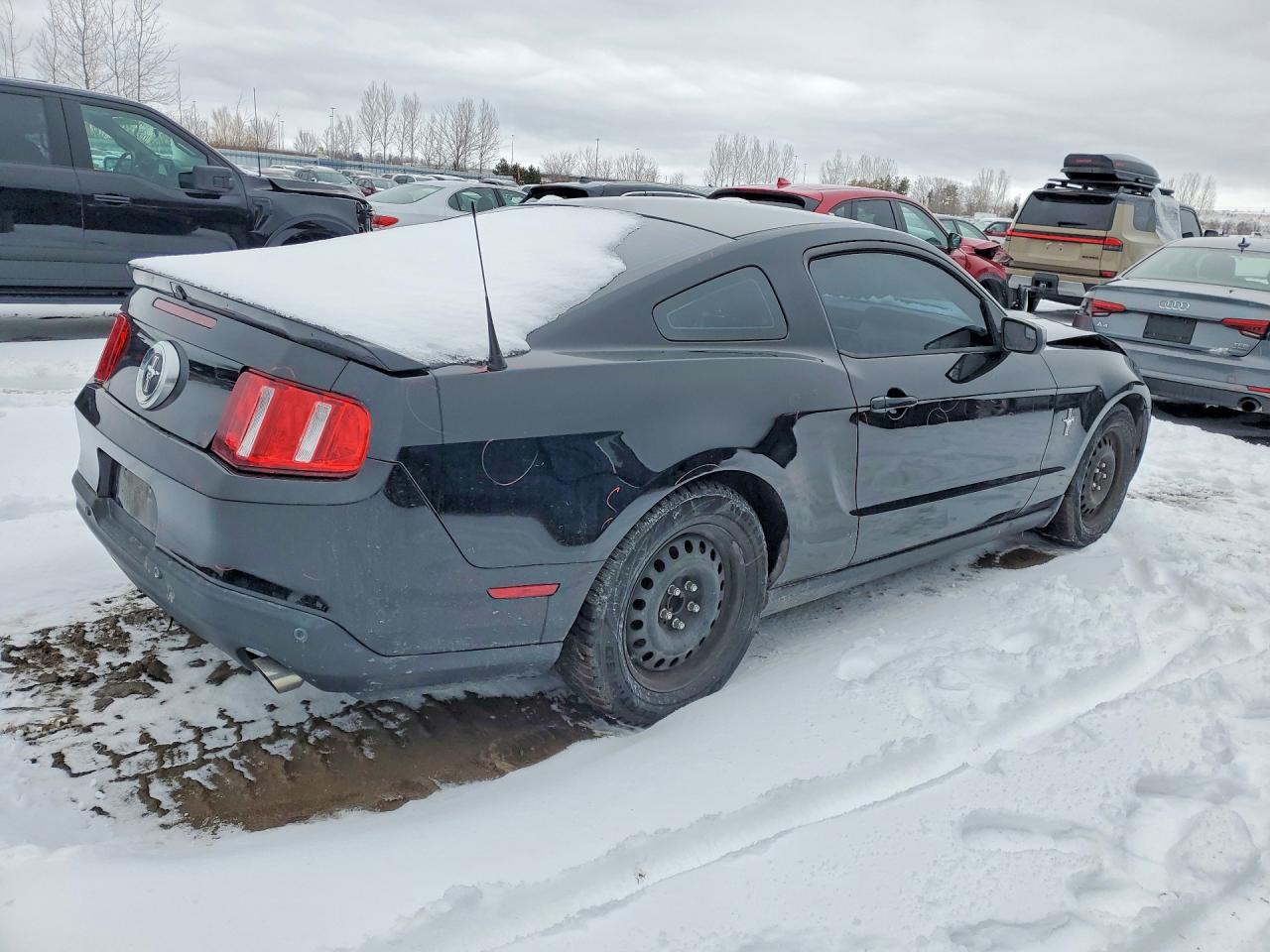 2012 FORD MUSTANG photo 5