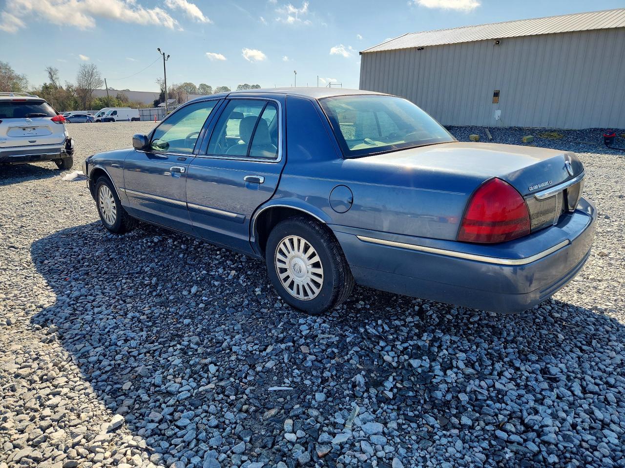 2007 MERCURY GRAND MARQUIS LS photo 3