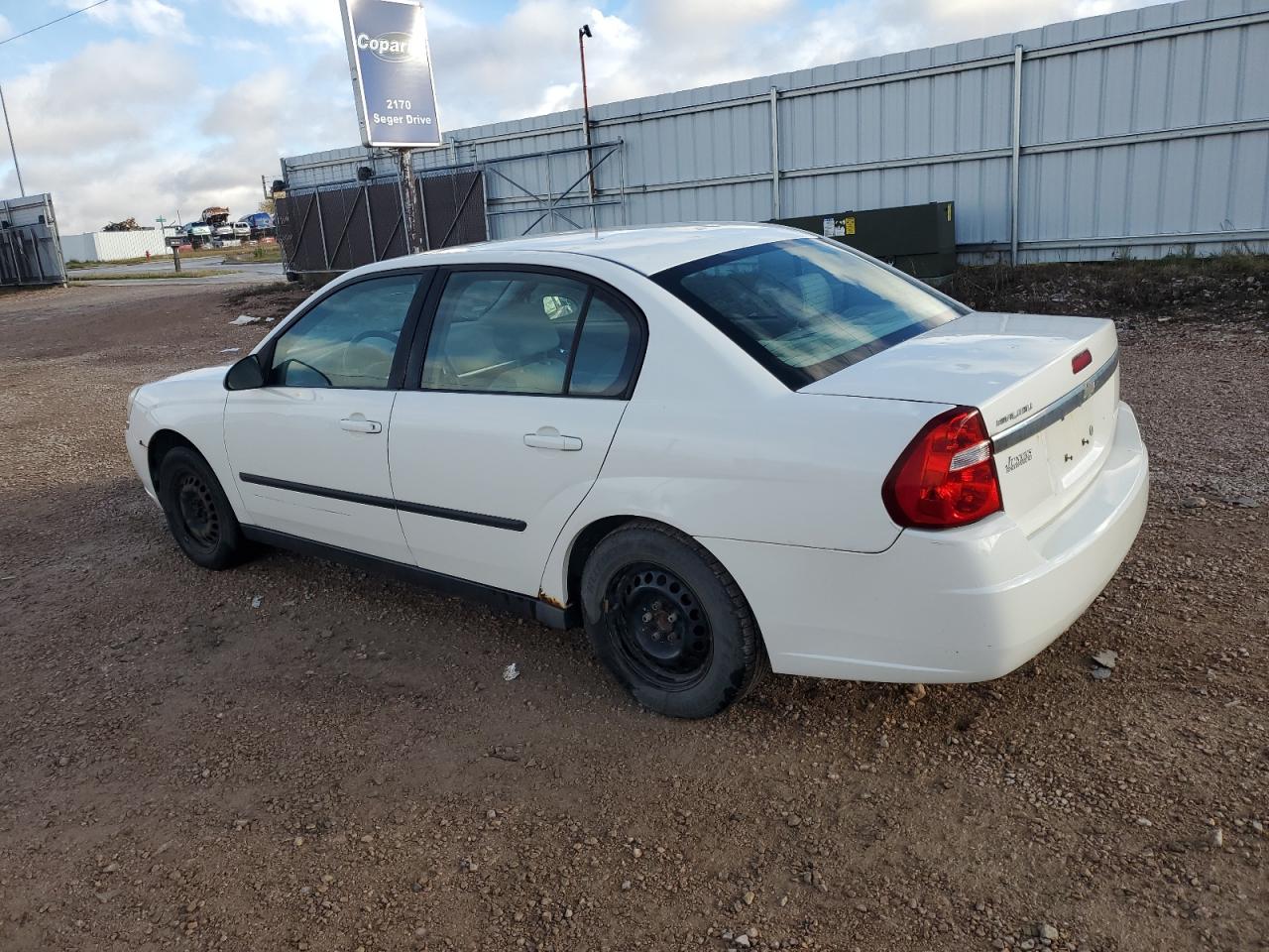 2004 CHEVROLET MALIBU photo 2