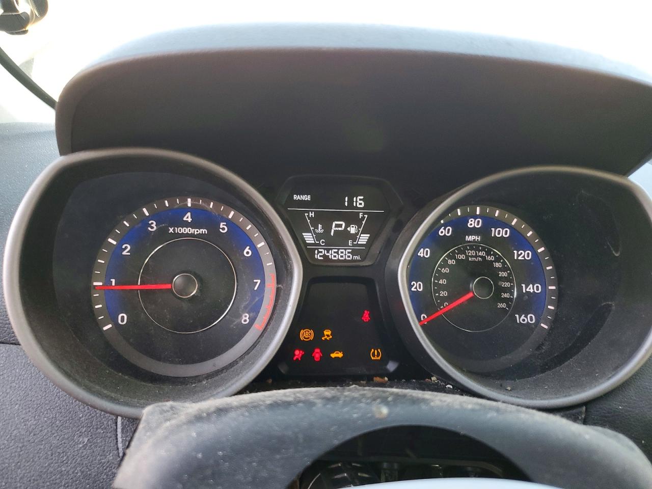 2015 HYUNDAI ELANTRA SE photo 9