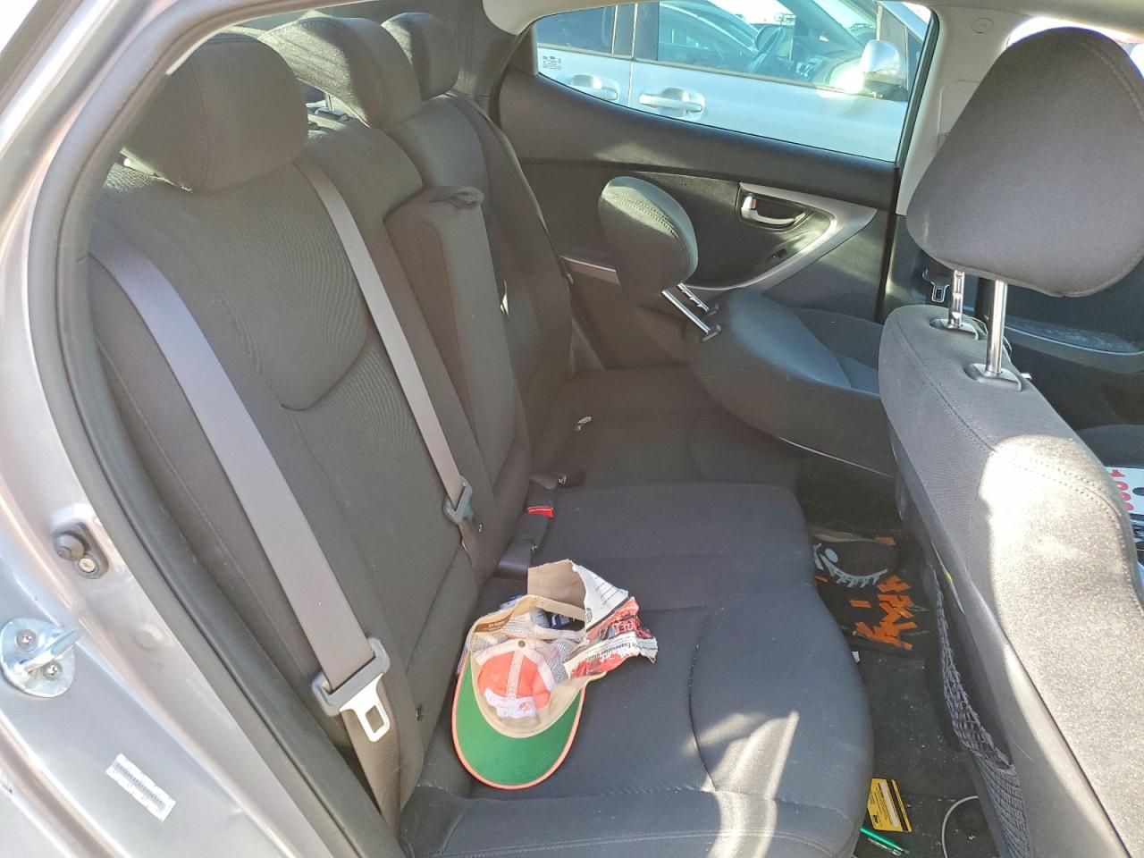 2015 HYUNDAI ELANTRA SE photo 10