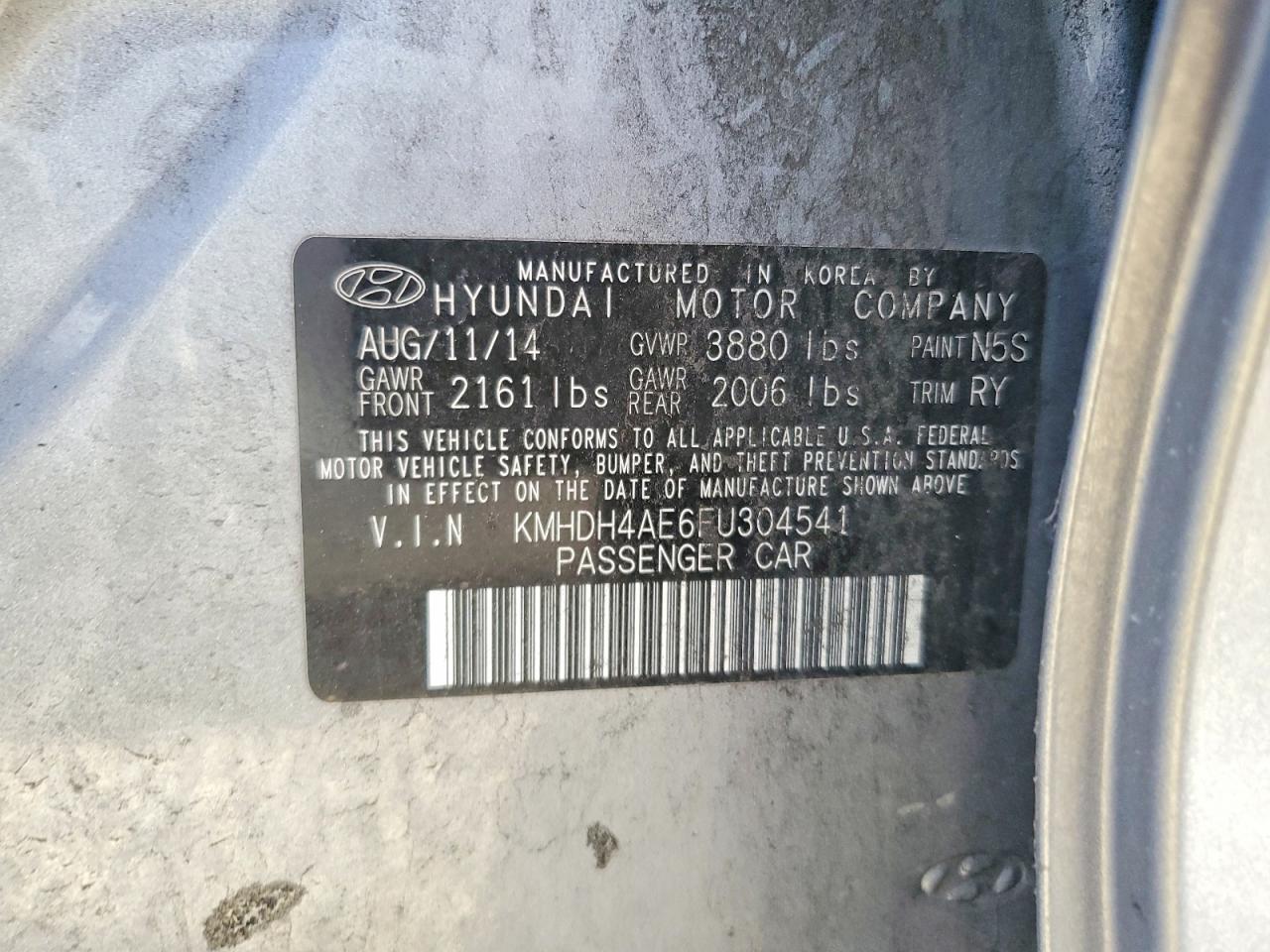 2015 HYUNDAI ELANTRA SE photo 12