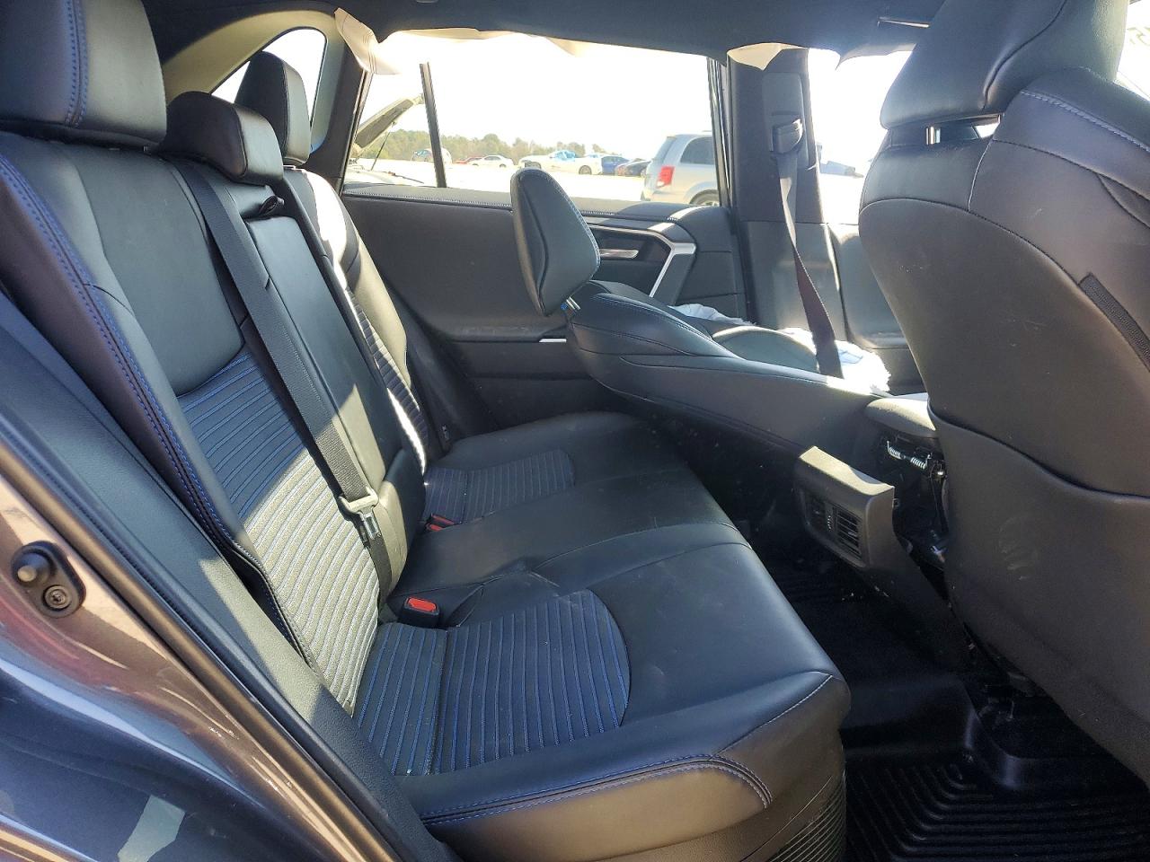 2022 TOYOTA RAV4 XSE photo 31