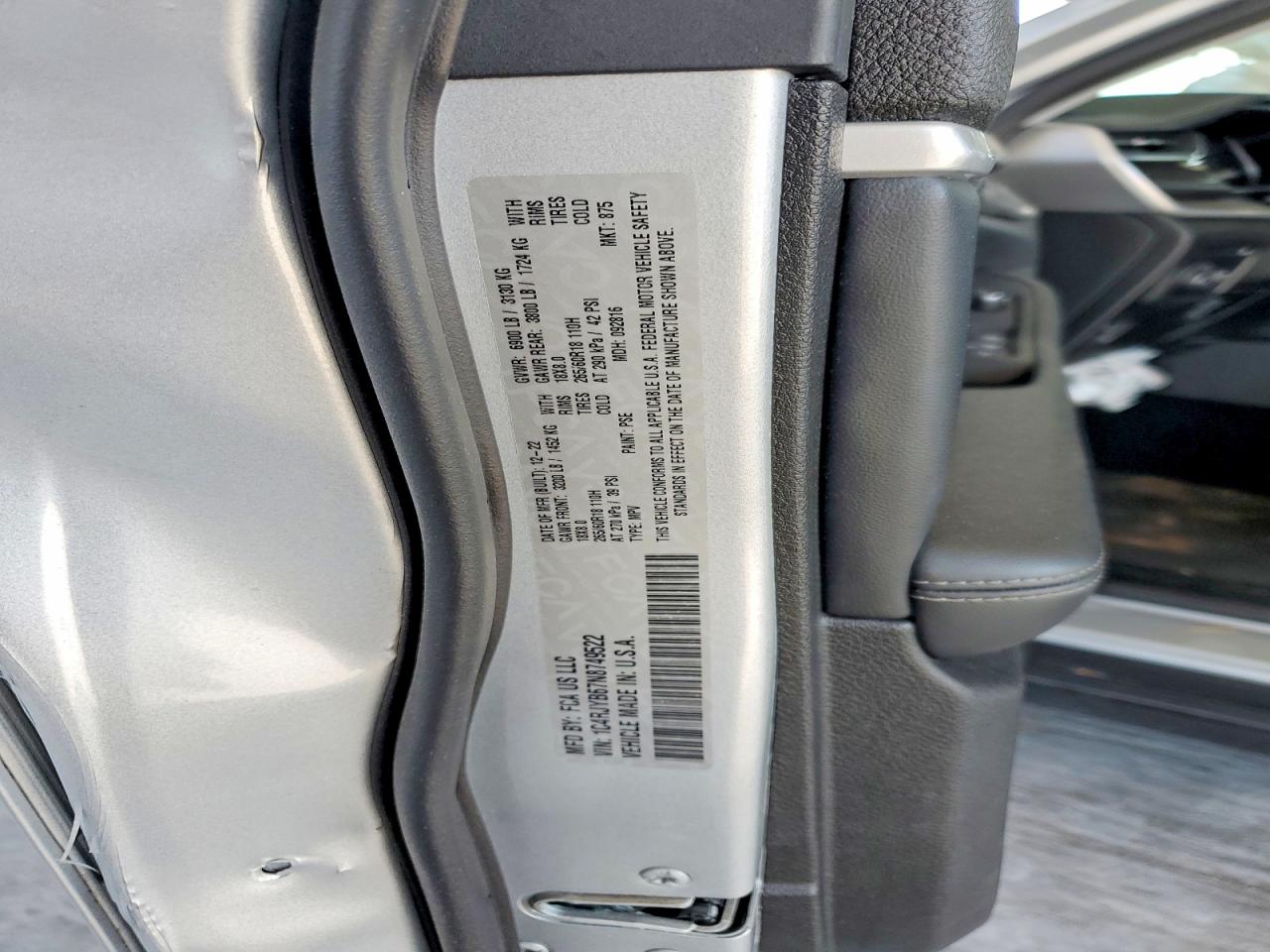 2022 JEEP GRAND CHEROKEE LIMITED 4XE photo 12