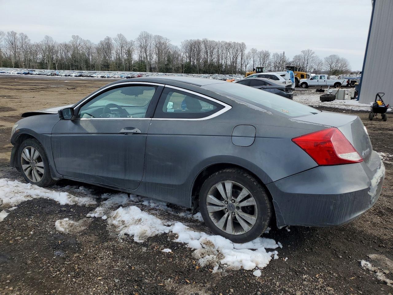 2012 HONDA ACCORD LX photo 2
