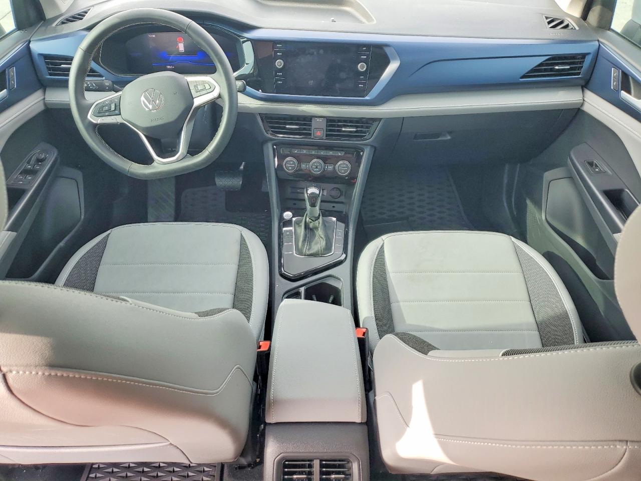 2024 VOLKSWAGEN TAOS SE photo 22