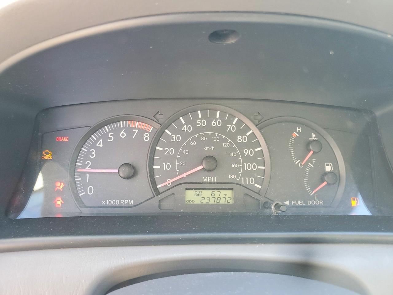2005 TOYOTA COROLLA CE photo 17