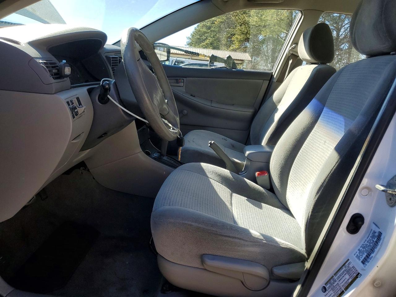 2005 TOYOTA COROLLA CE photo 13