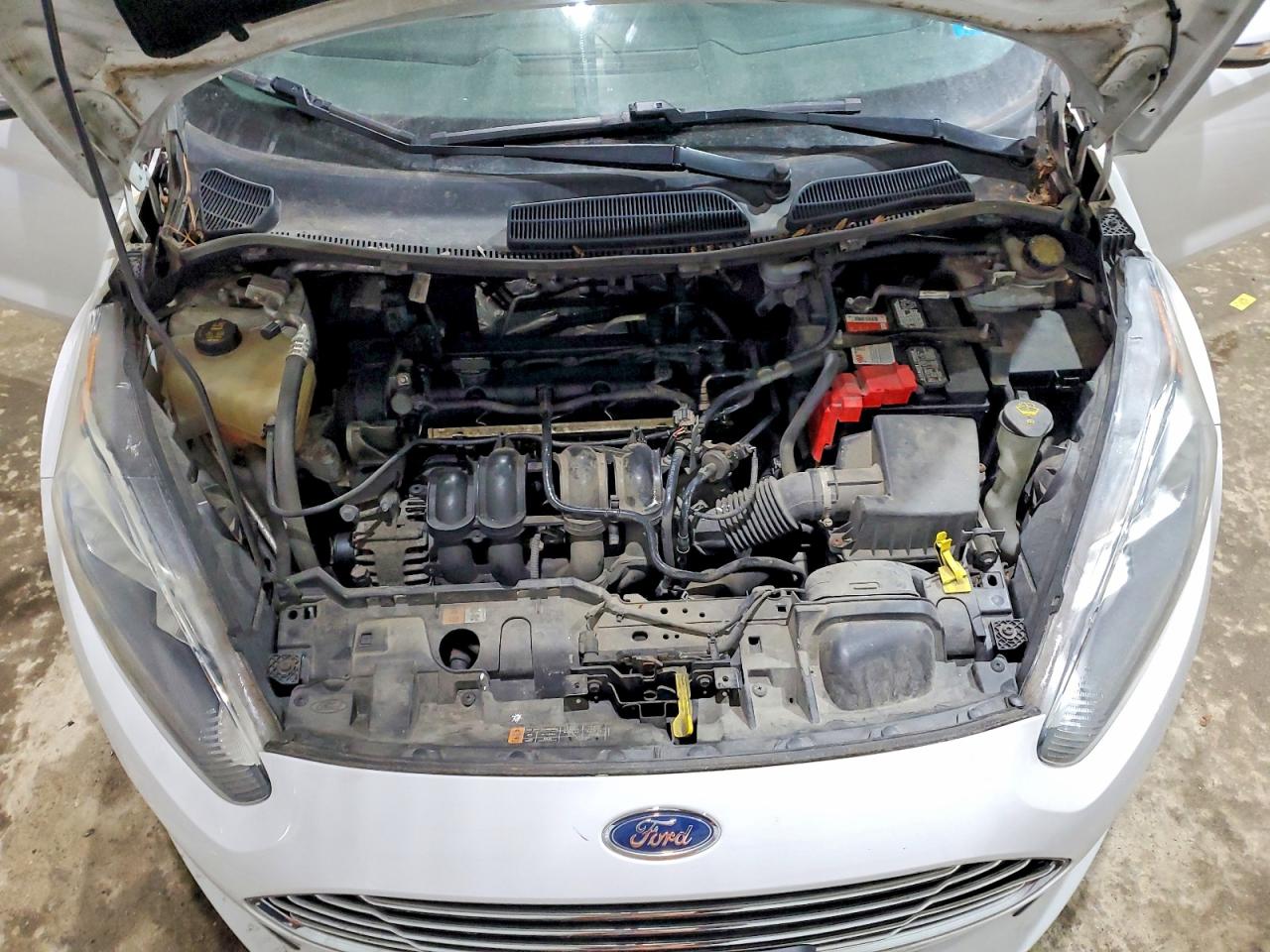 2015 FORD FIESTA SE photo 21