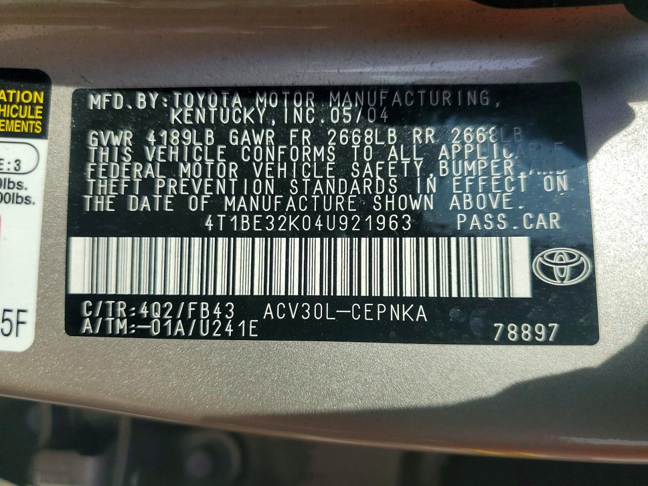 2004 TOYOTA CAMRY LE photo 23