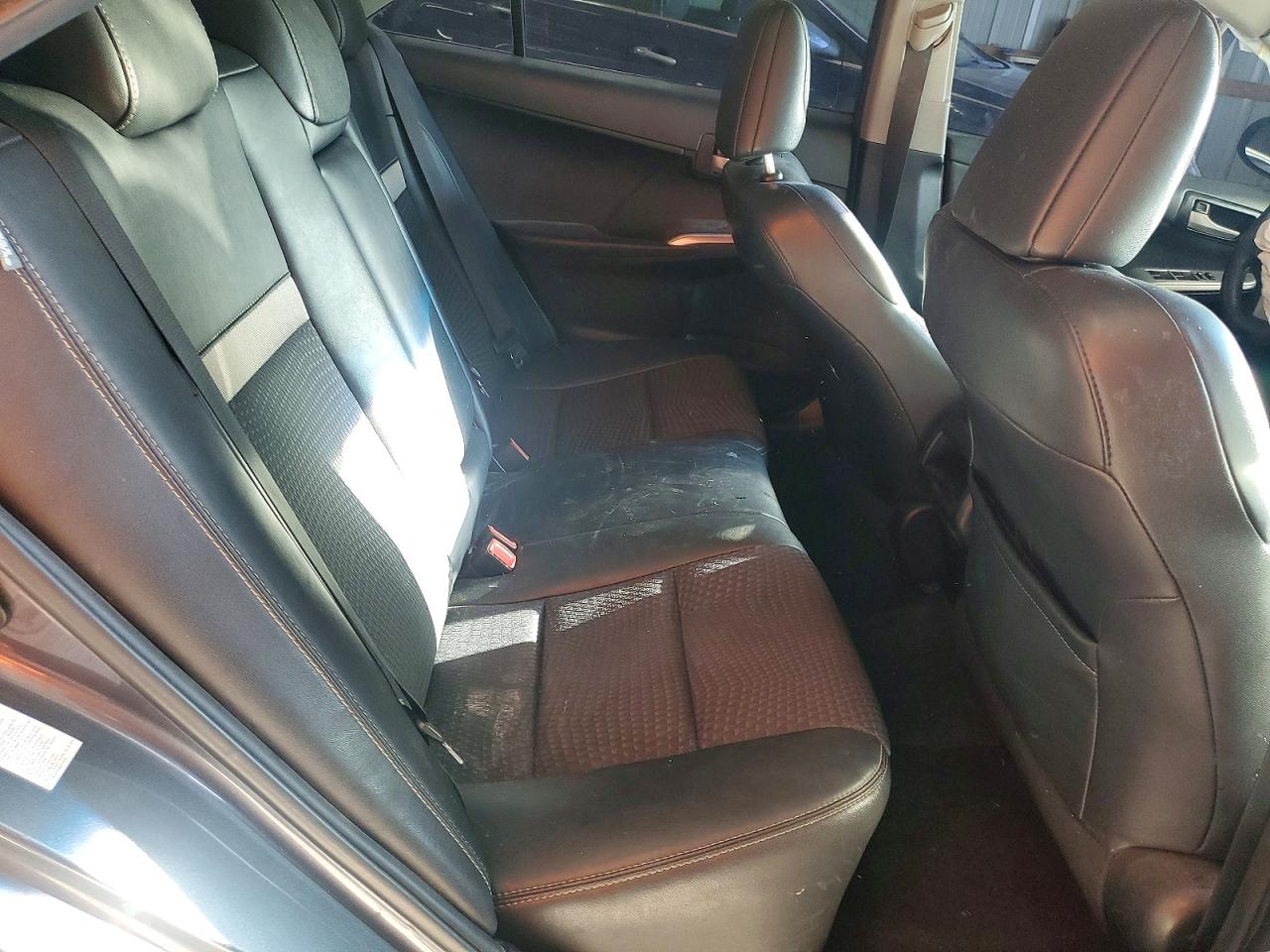 2013 TOYOTA CAMRY L photo 28