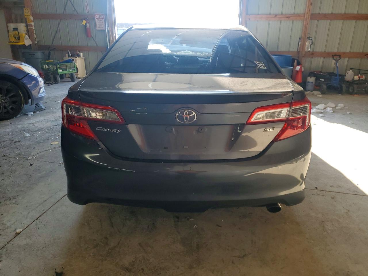 2013 TOYOTA CAMRY L photo 16