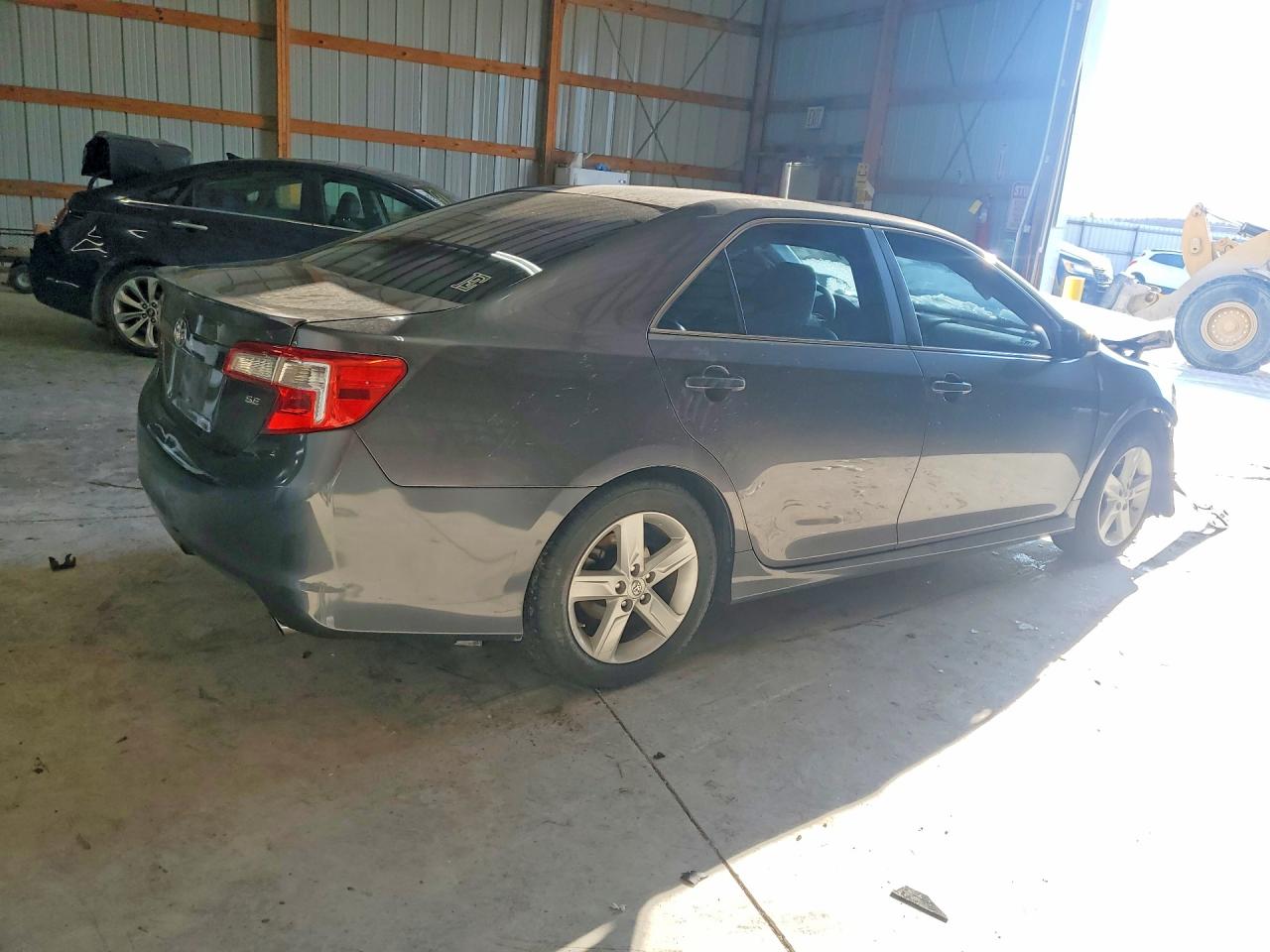 2013 TOYOTA CAMRY L photo 7