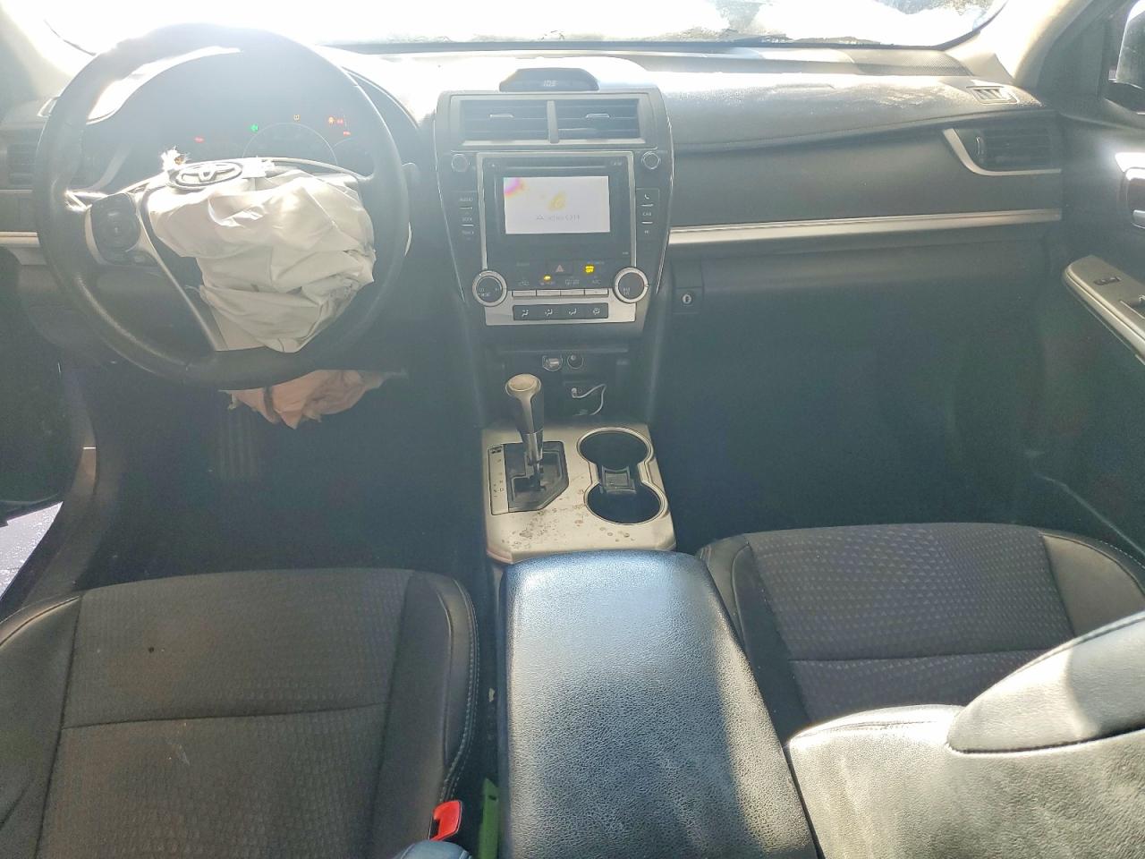 2013 TOYOTA CAMRY L photo 22
