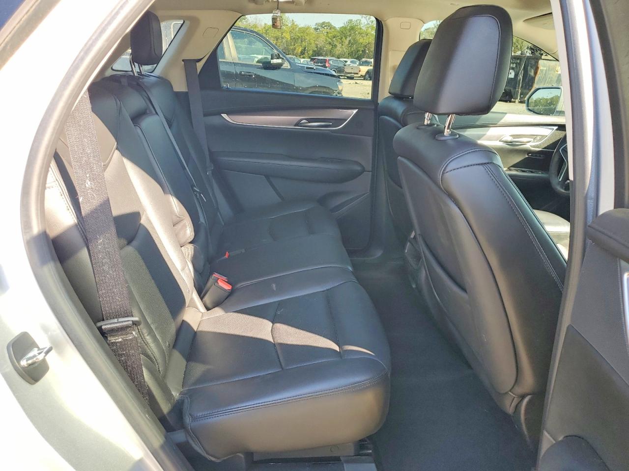 2017 CADILLAC XT5 LUXURY photo 31