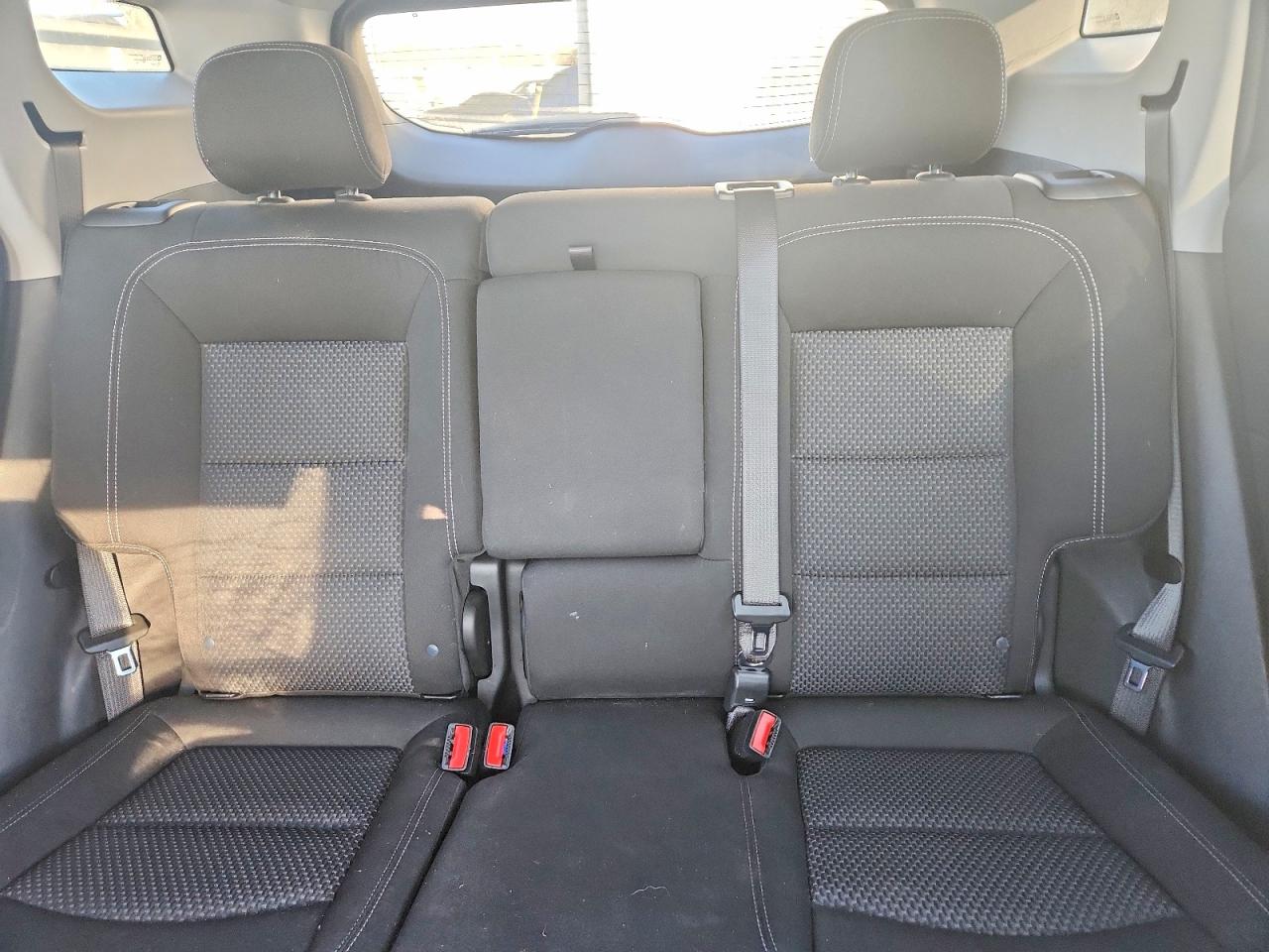 2024 GMC TERRAIN SLE photo 19