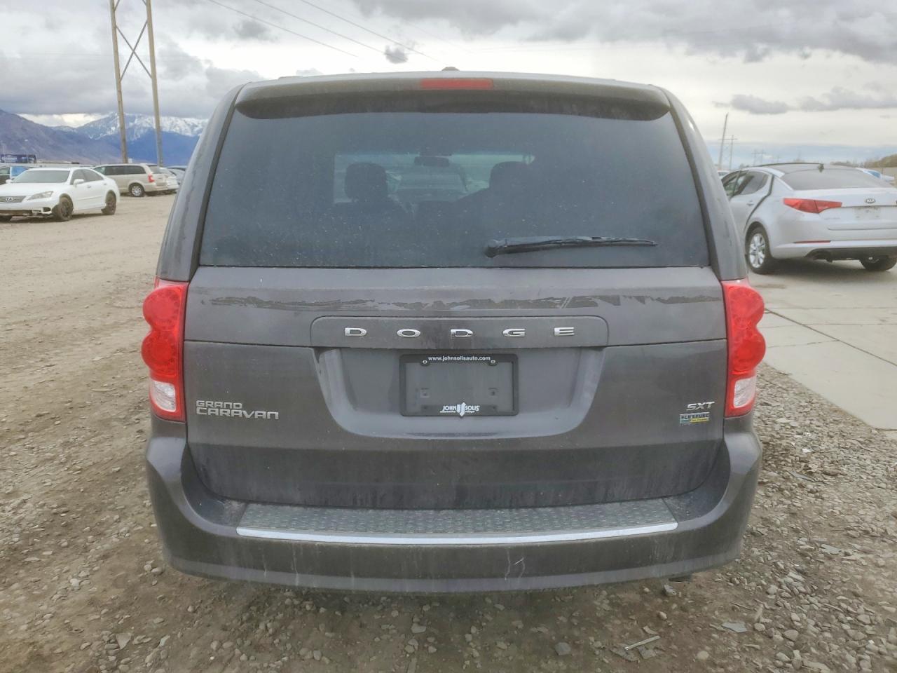 2015 DODGE GRAND CARAVAN SXT photo 6
