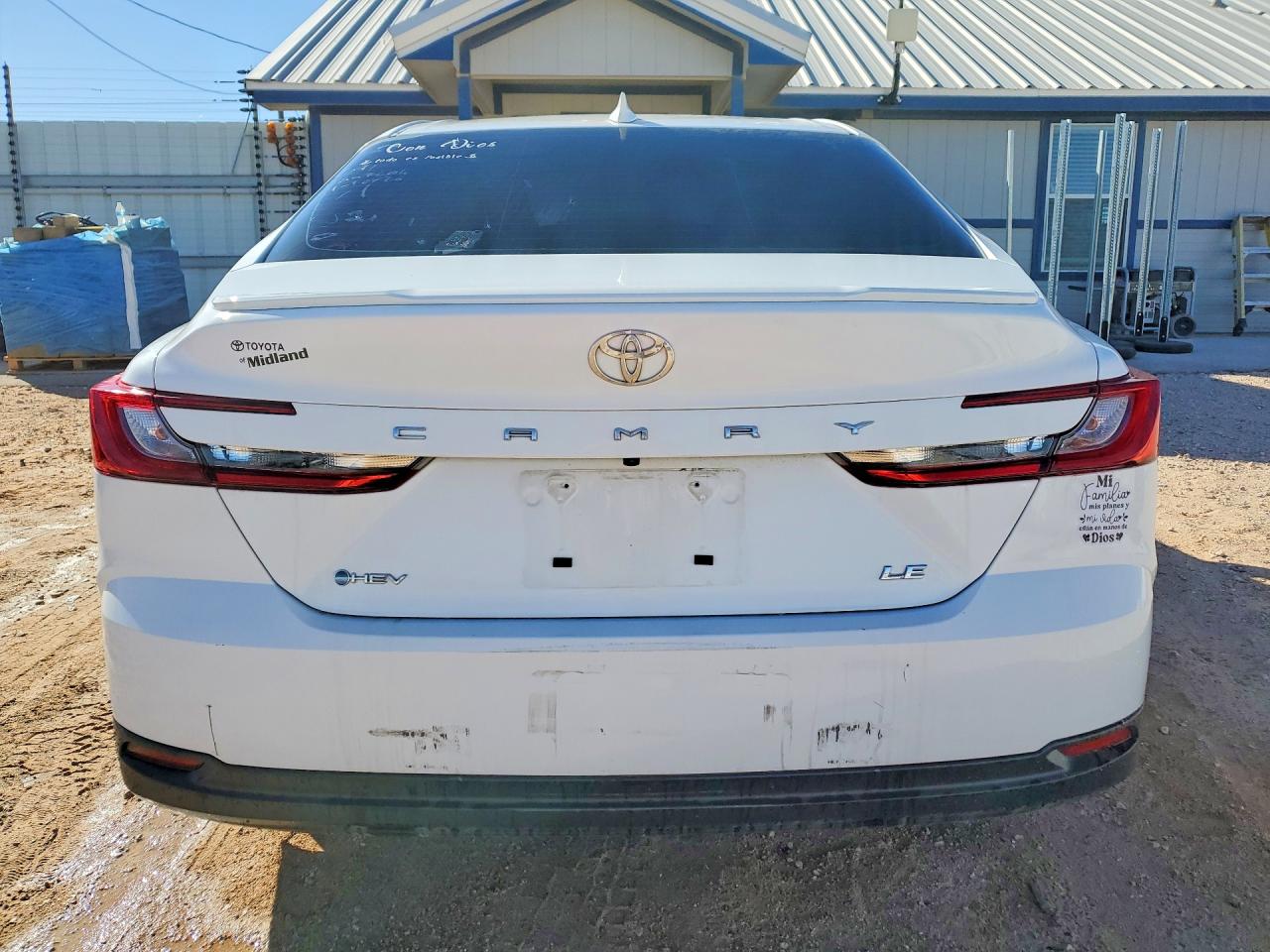 2025 TOYOTA CAMRY LE photo 6