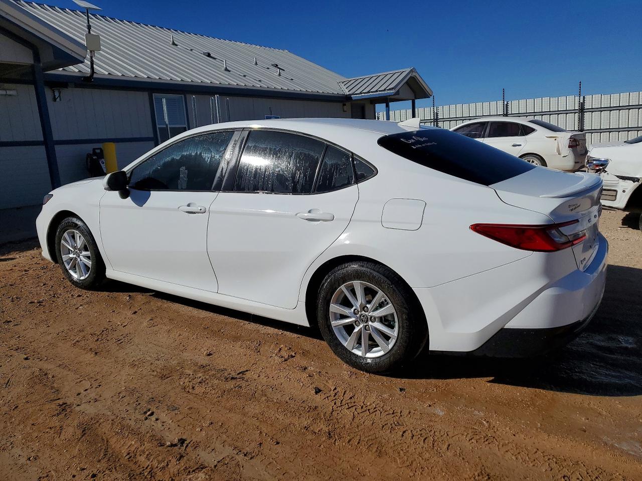 2025 TOYOTA CAMRY LE photo 2