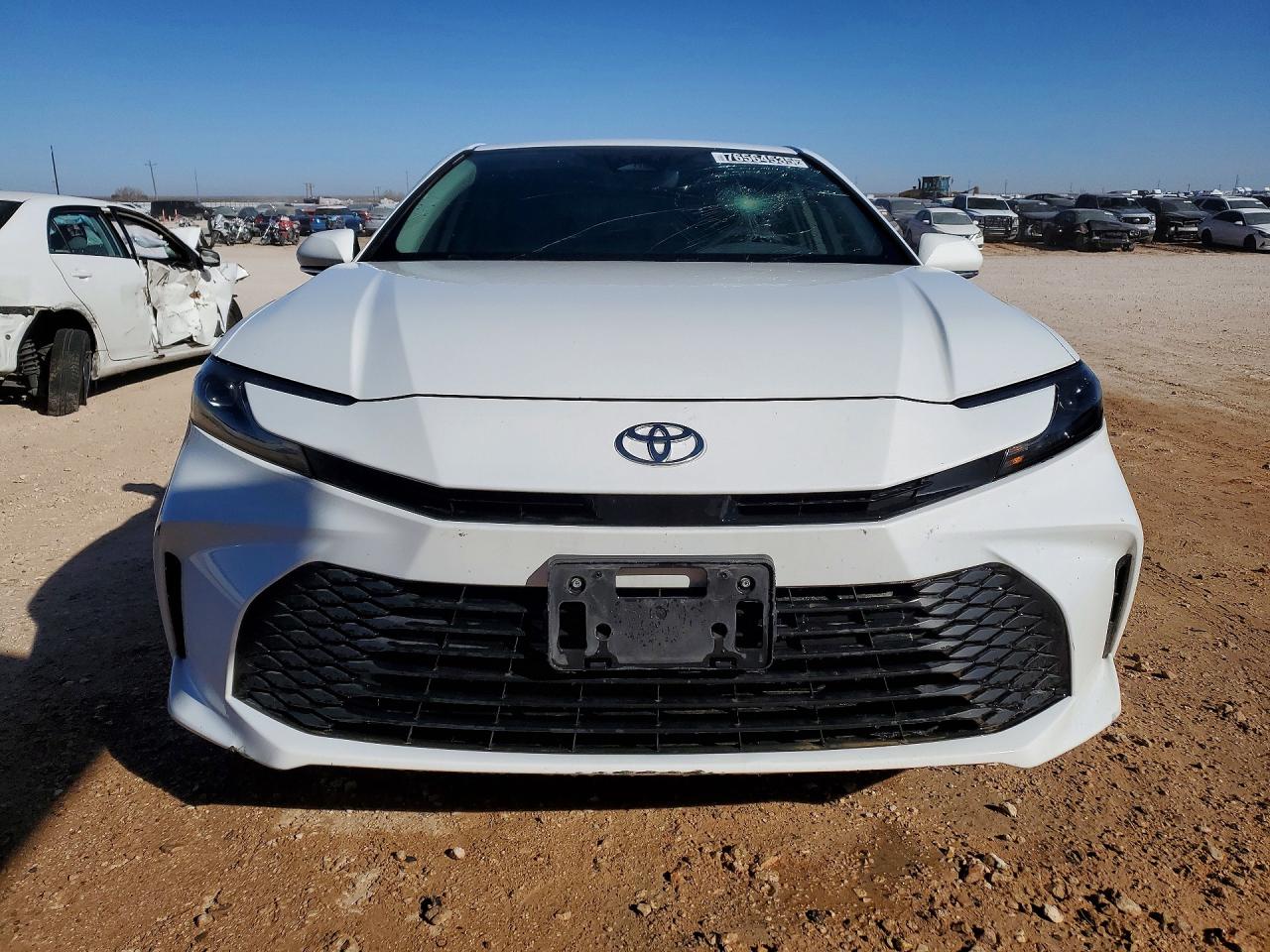 2025 TOYOTA CAMRY LE photo 5