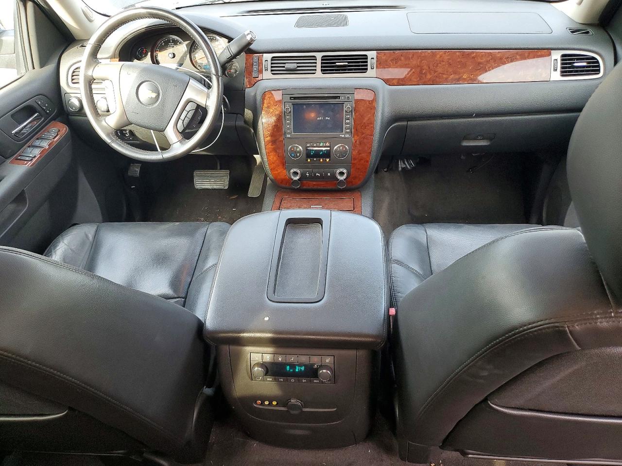 2011 CHEVROLET SUBURBAN K1500 LTZ photo 15