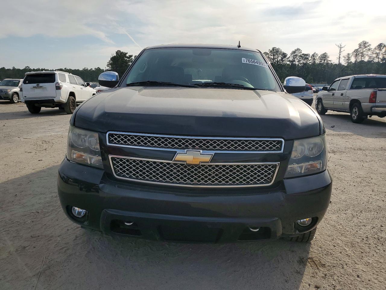 2011 CHEVROLET SUBURBAN K1500 LTZ photo 9
