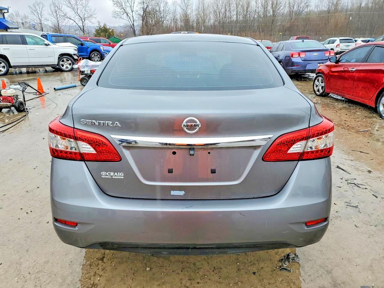 2015 NISSAN SENTRA S photo 6