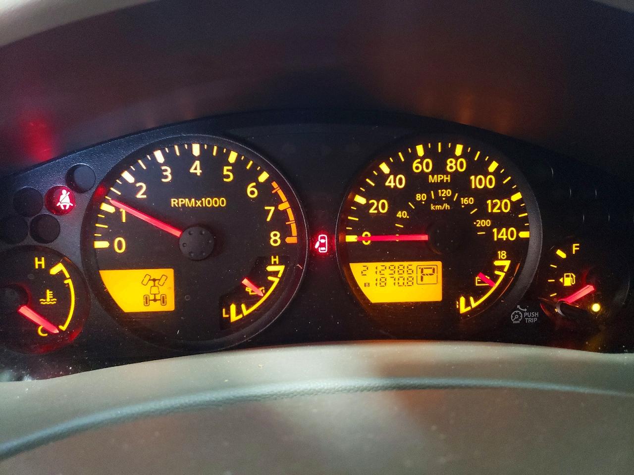 2010 NISSAN FRONTIER CREW CAB SE photo 9