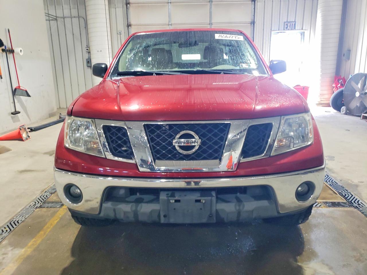 2010 NISSAN FRONTIER CREW CAB SE photo 5