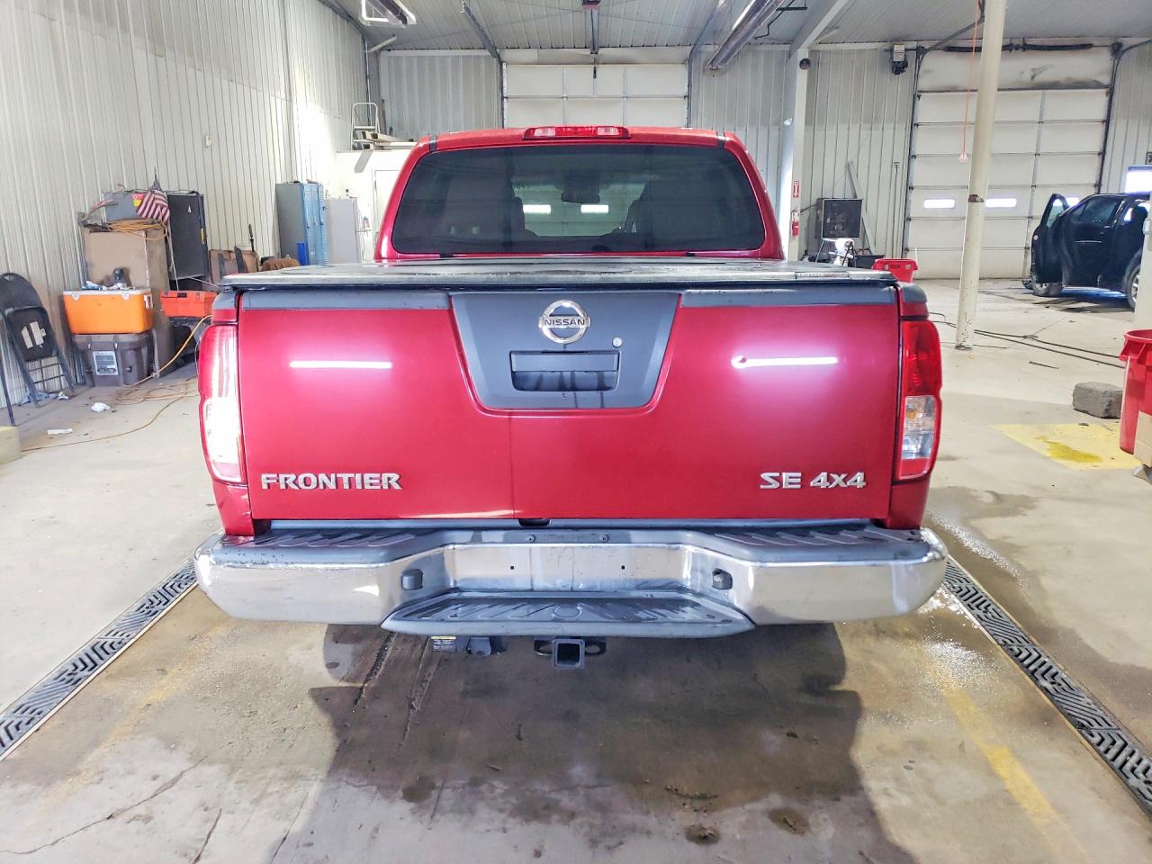 2010 NISSAN FRONTIER CREW CAB SE photo 6