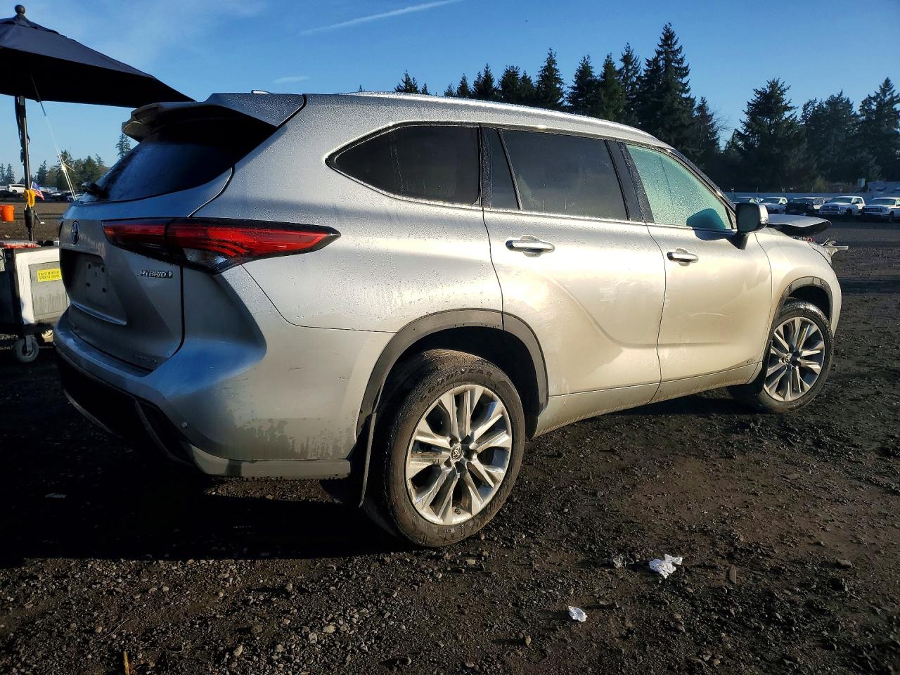 2022 TOYOTA HIGHLANDER HYBRID LIMITED photo 5