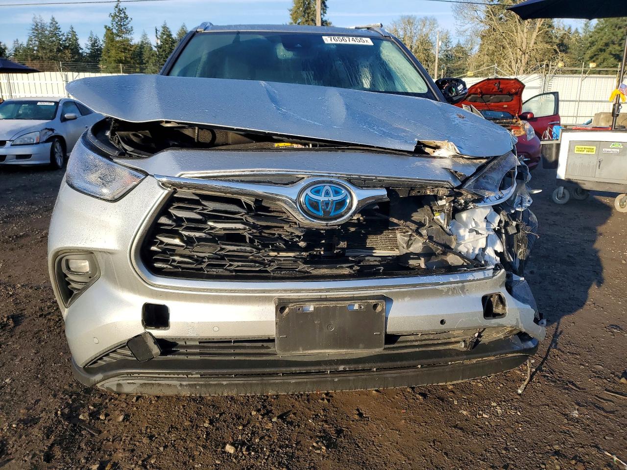 2022 TOYOTA HIGHLANDER HYBRID LIMITED photo 9
