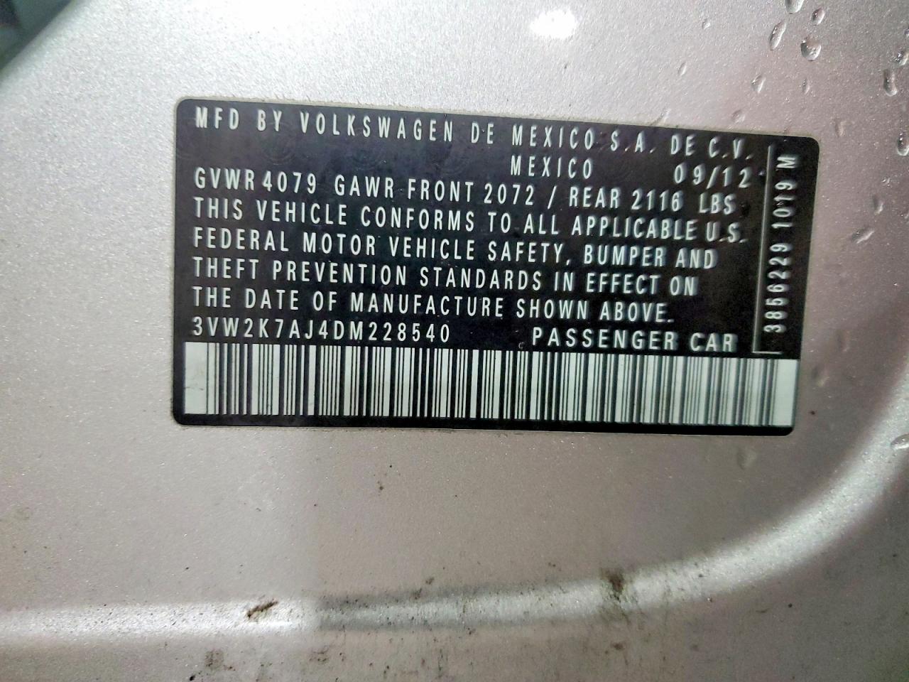 2013 VOLKSWAGEN JETTA BASE photo 23