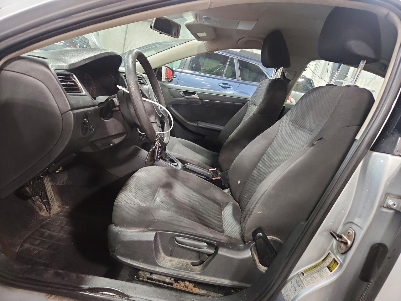 2013 VOLKSWAGEN JETTA BASE photo 13