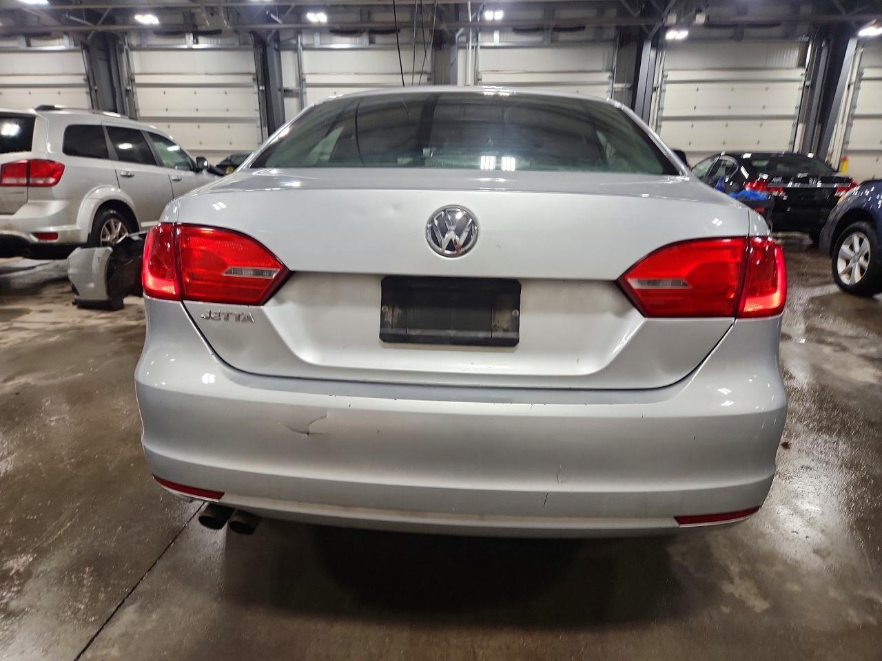 2013 VOLKSWAGEN JETTA BASE photo 11