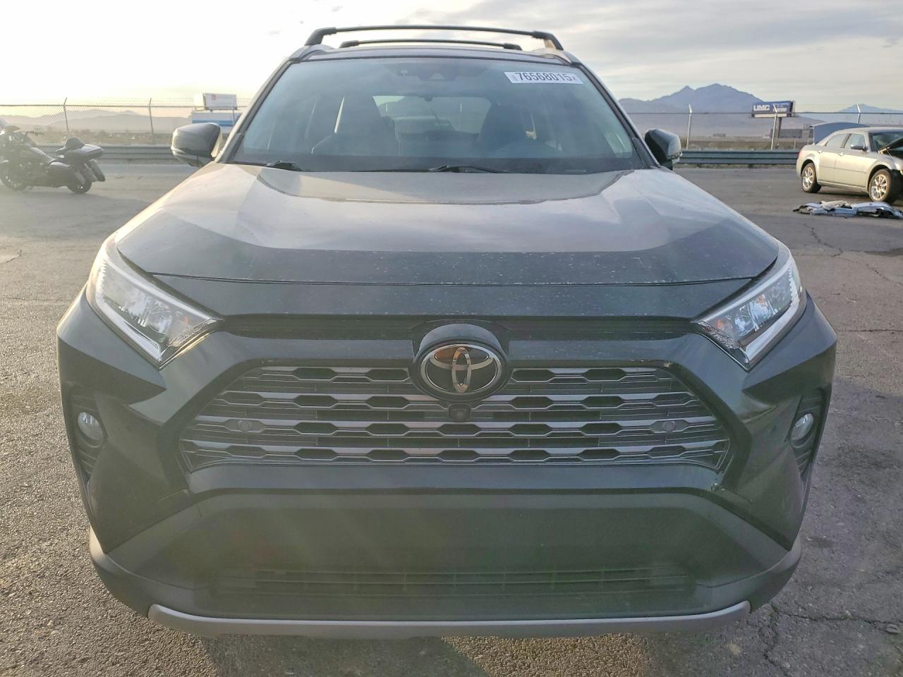 2019 TOYOTA RAV4 LIMITED photo 13