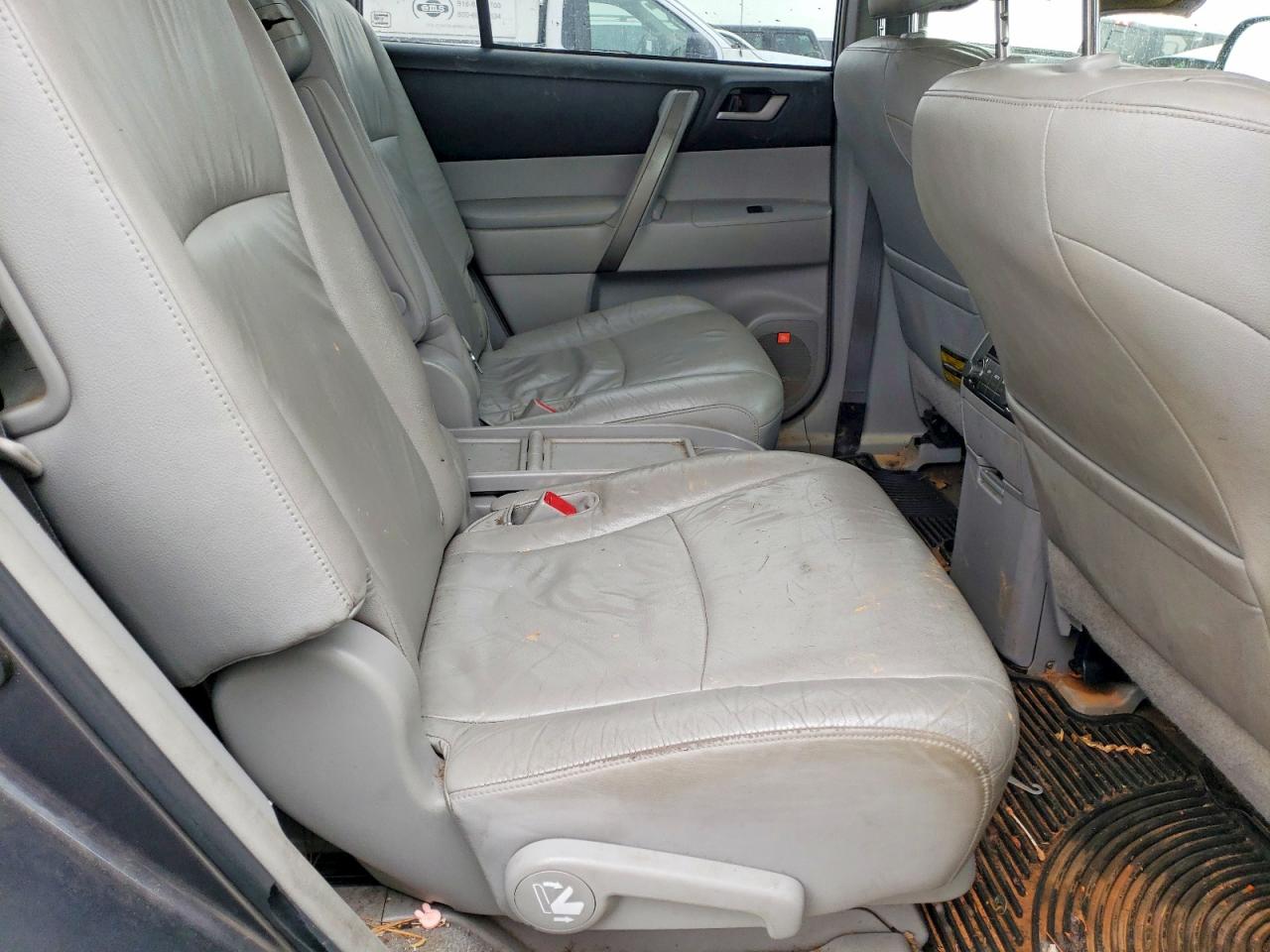 2009 TOYOTA HIGHLANDER SPORT photo 21
