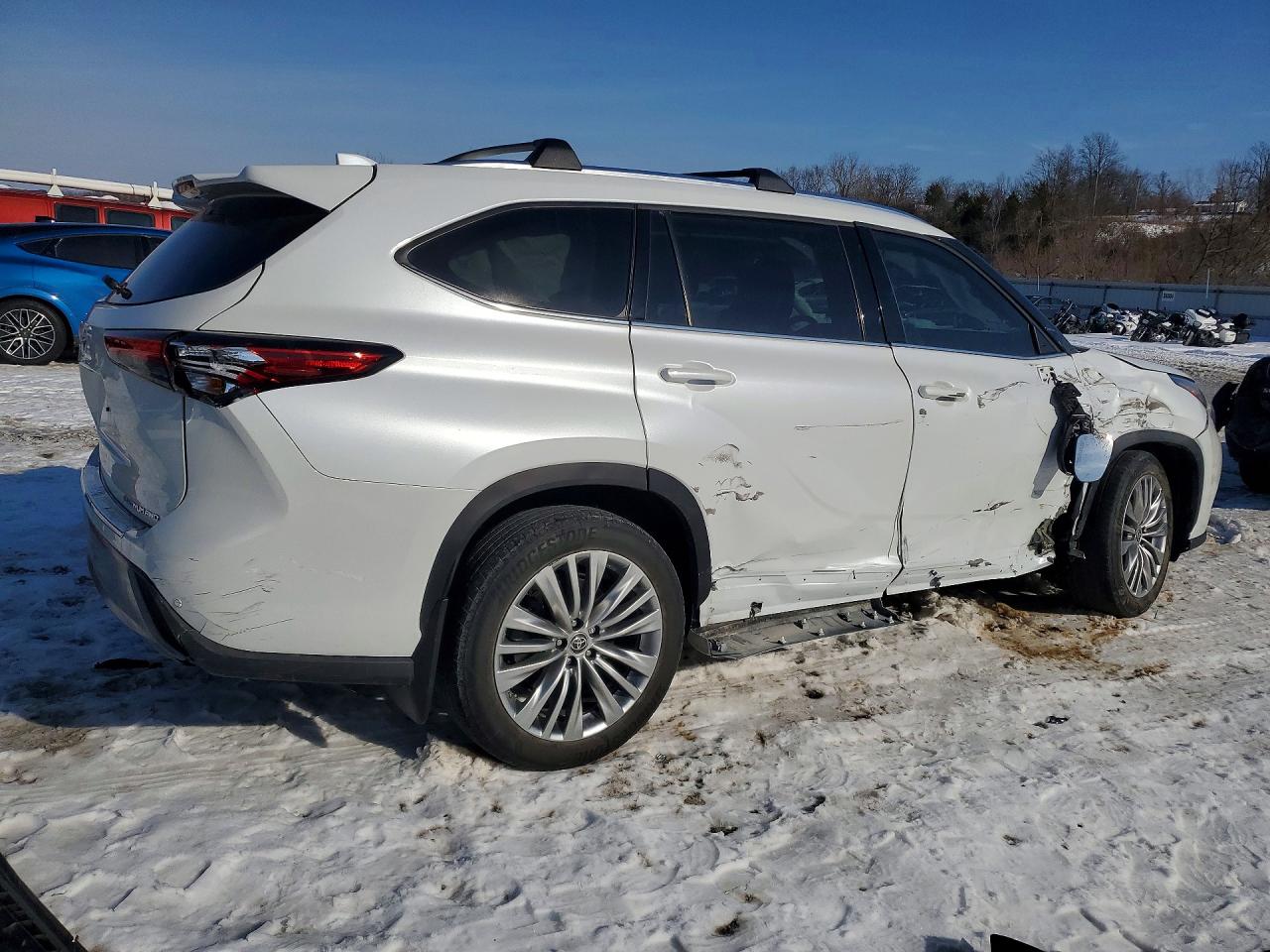 2023 TOYOTA HIGHLANDER L photo 5