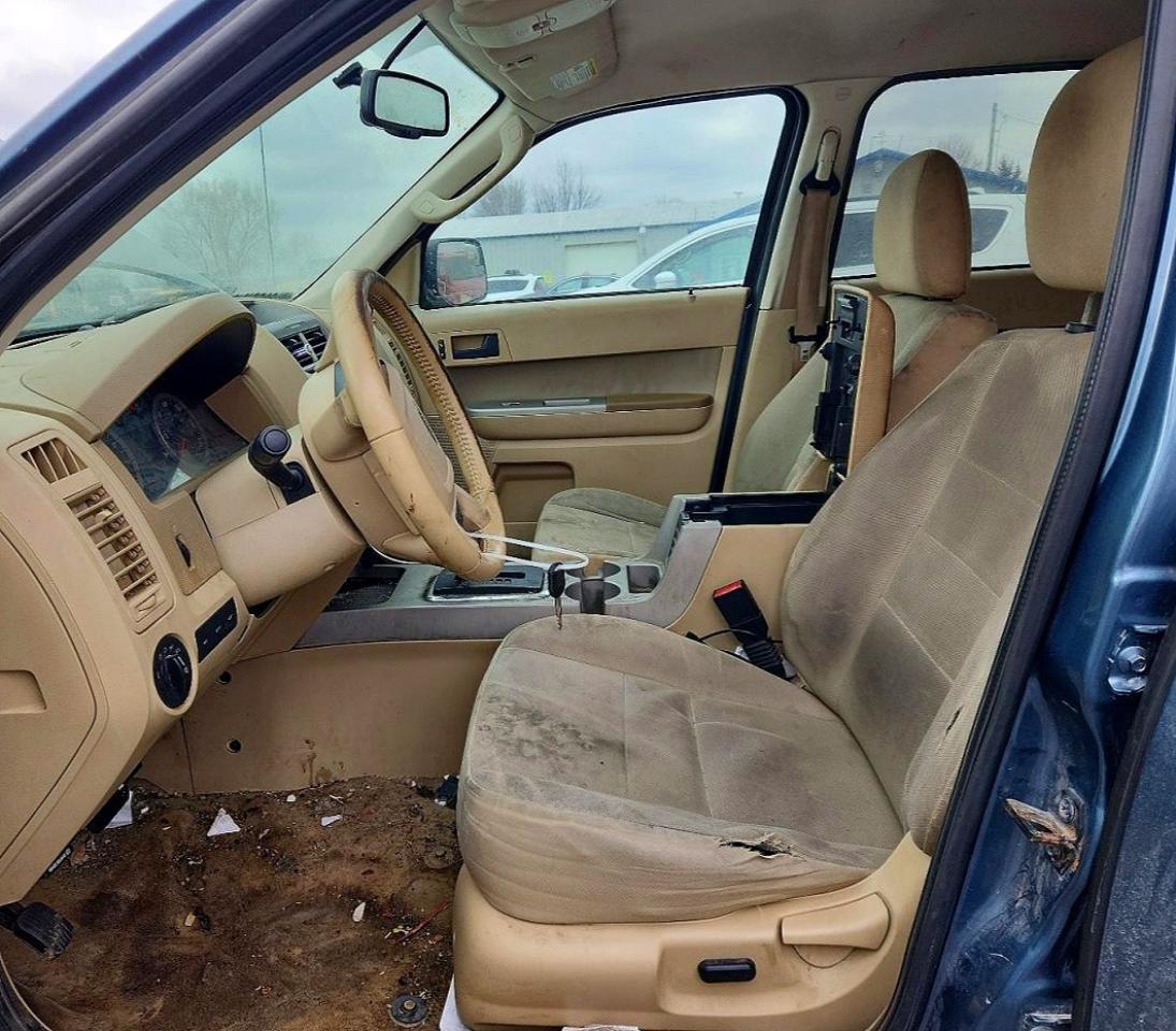 2012 FORD ESCAPE XLT photo 7