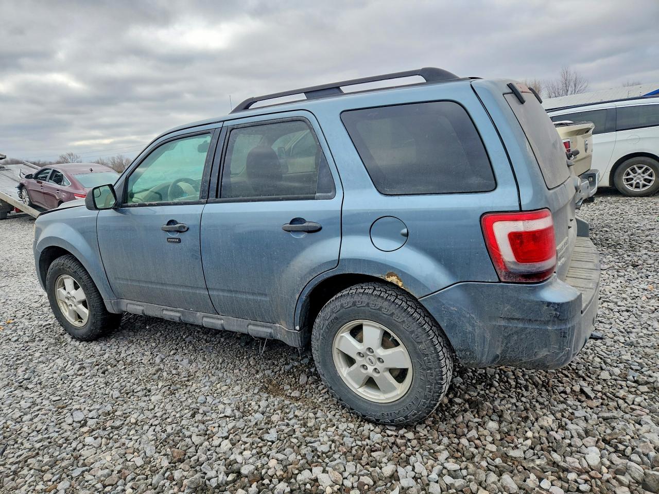 2012 FORD ESCAPE XLT photo 2