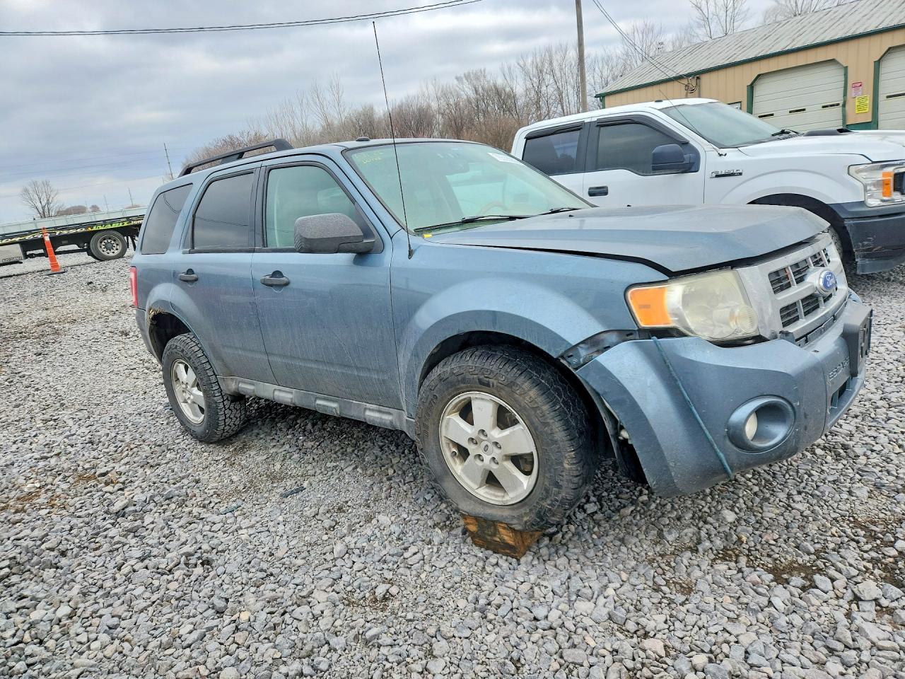 2012 FORD ESCAPE XLT photo 4