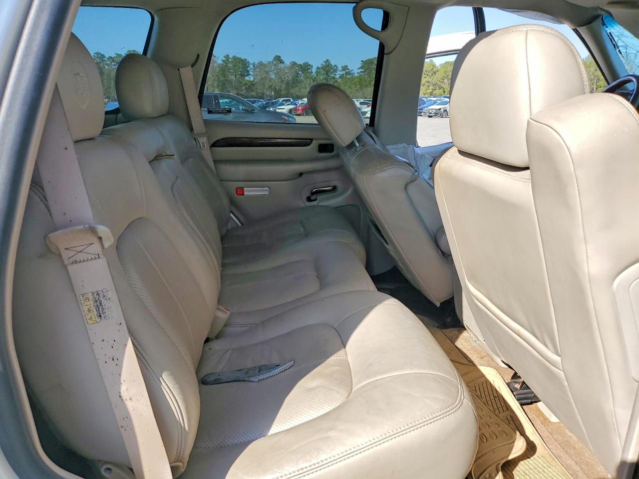 2002 CADILLAC ESCALADE LUXURY photo 11
