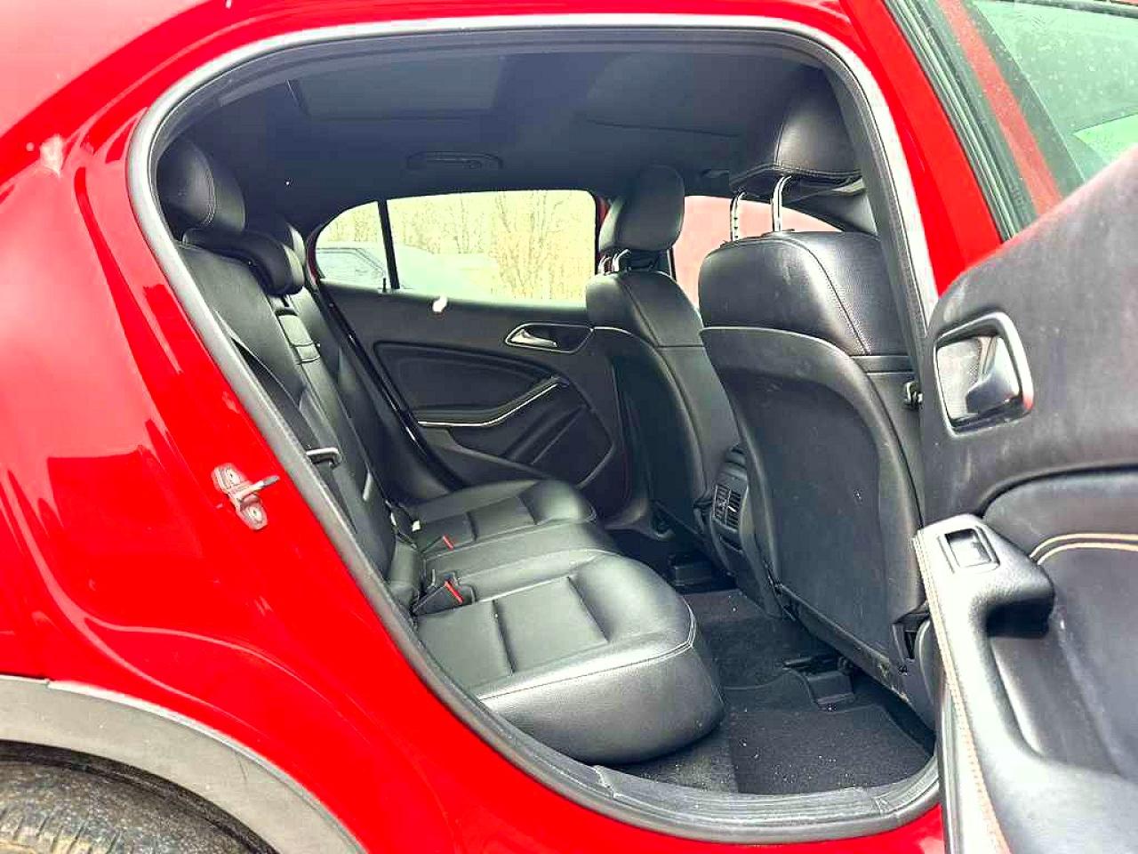 2019 MERCEDES-BENZ GLA 250 4MATIC photo 17