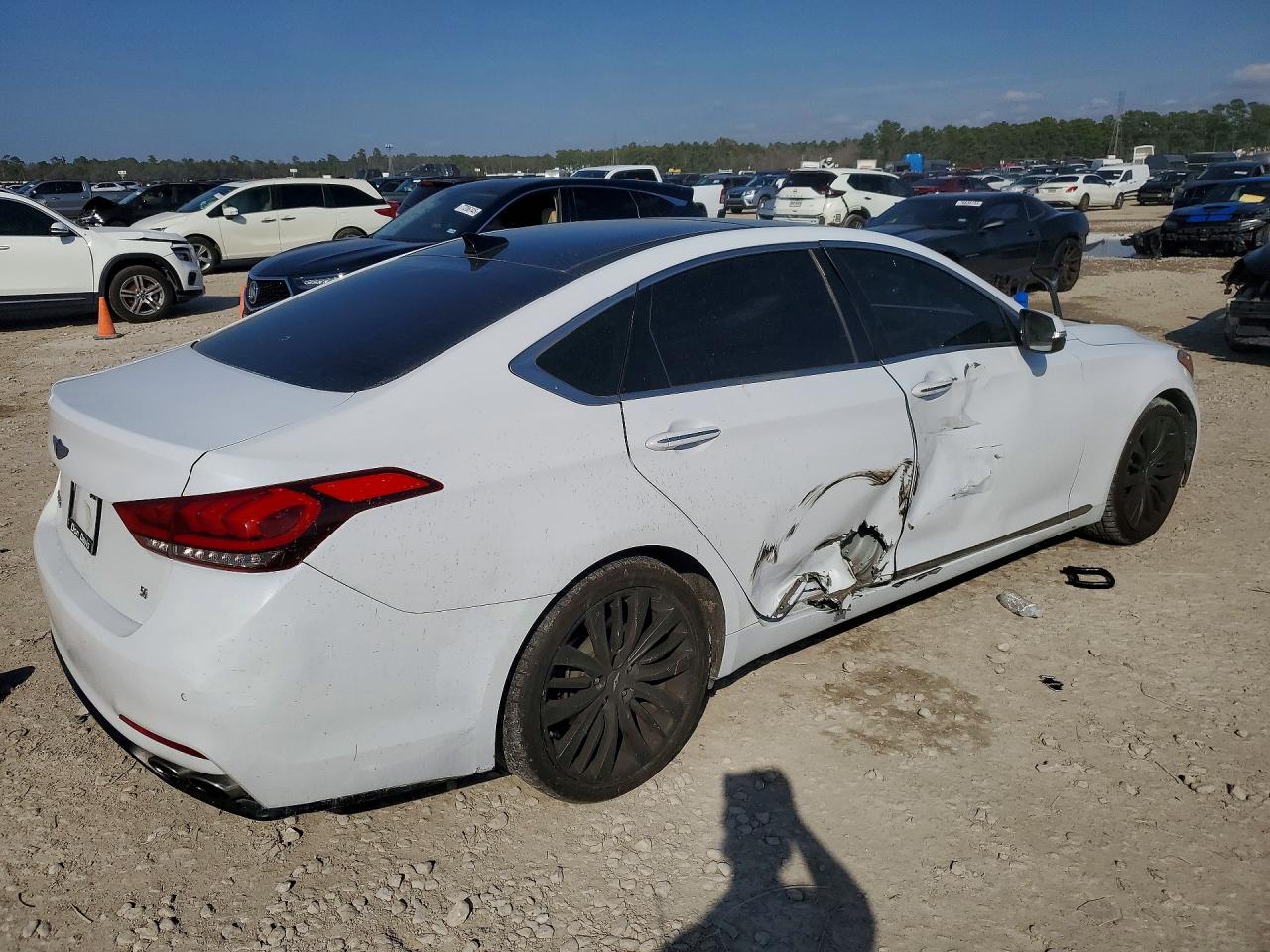 2015 HYUNDAI GENESIS 5.0L photo 3