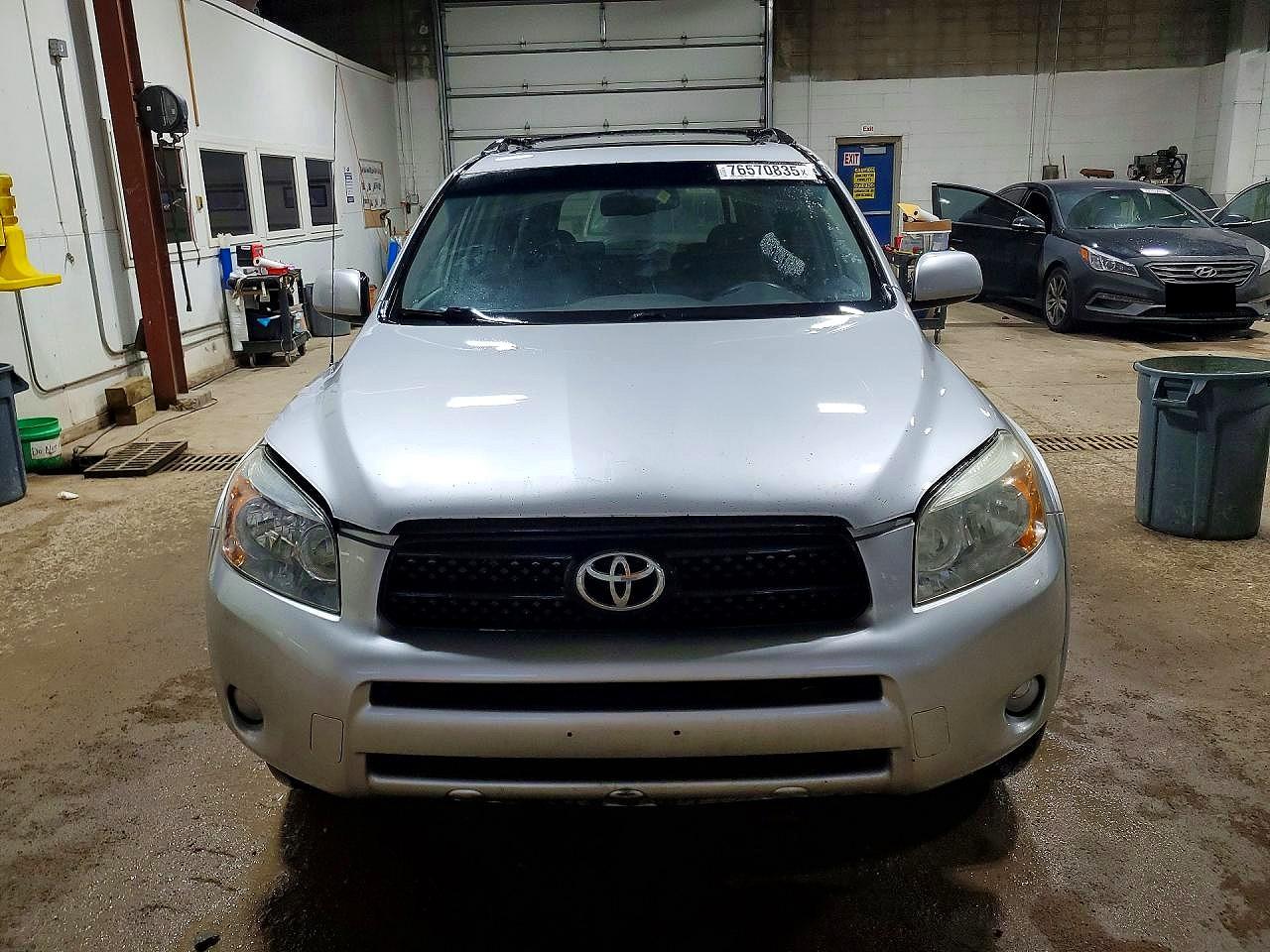 2008 TOYOTA RAV4 SPORT photo 5
