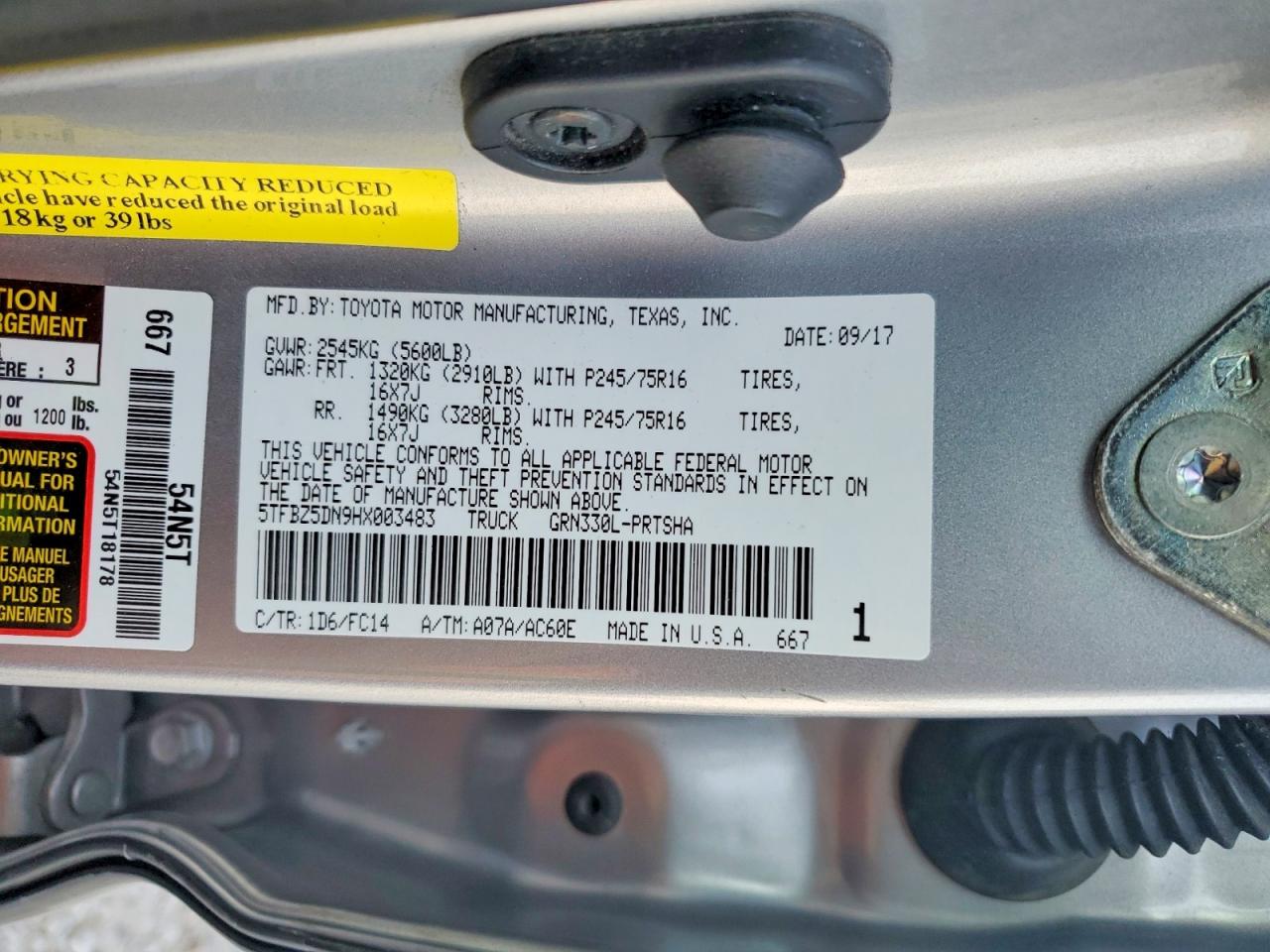 2017 TOYOTA TACOMA SR5 V6 photo 12