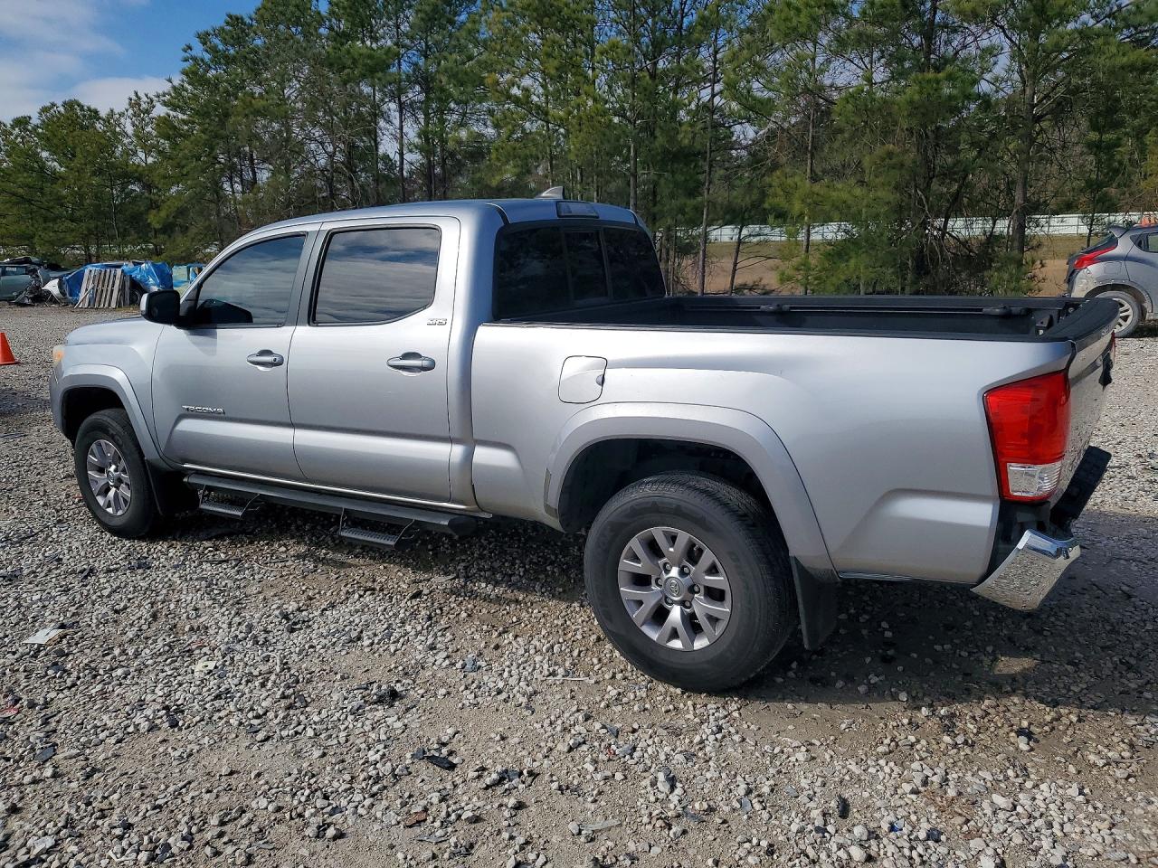2017 TOYOTA TACOMA SR5 V6 photo 2
