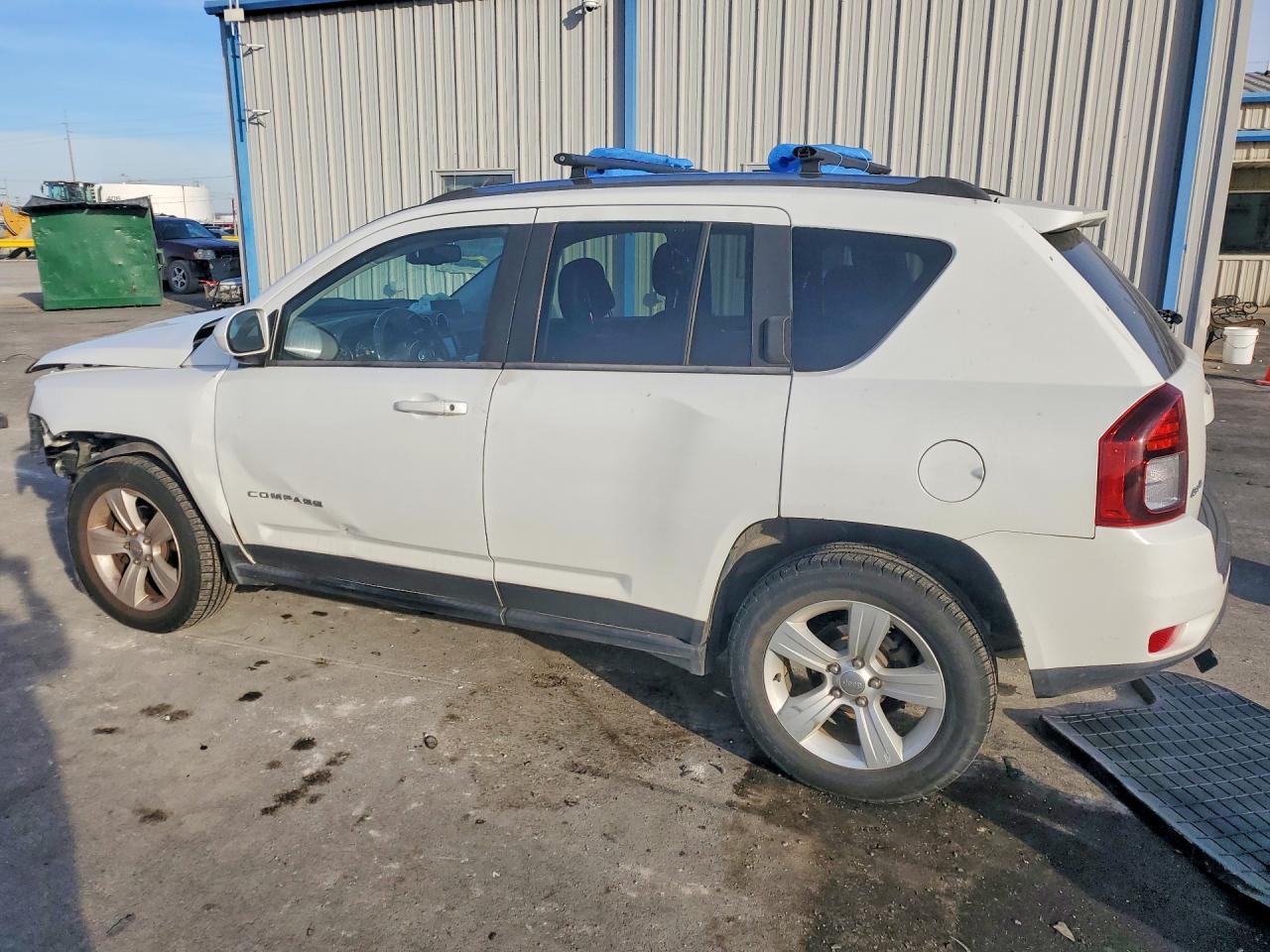 2014 JEEP COMPASS LATITUDE photo 2